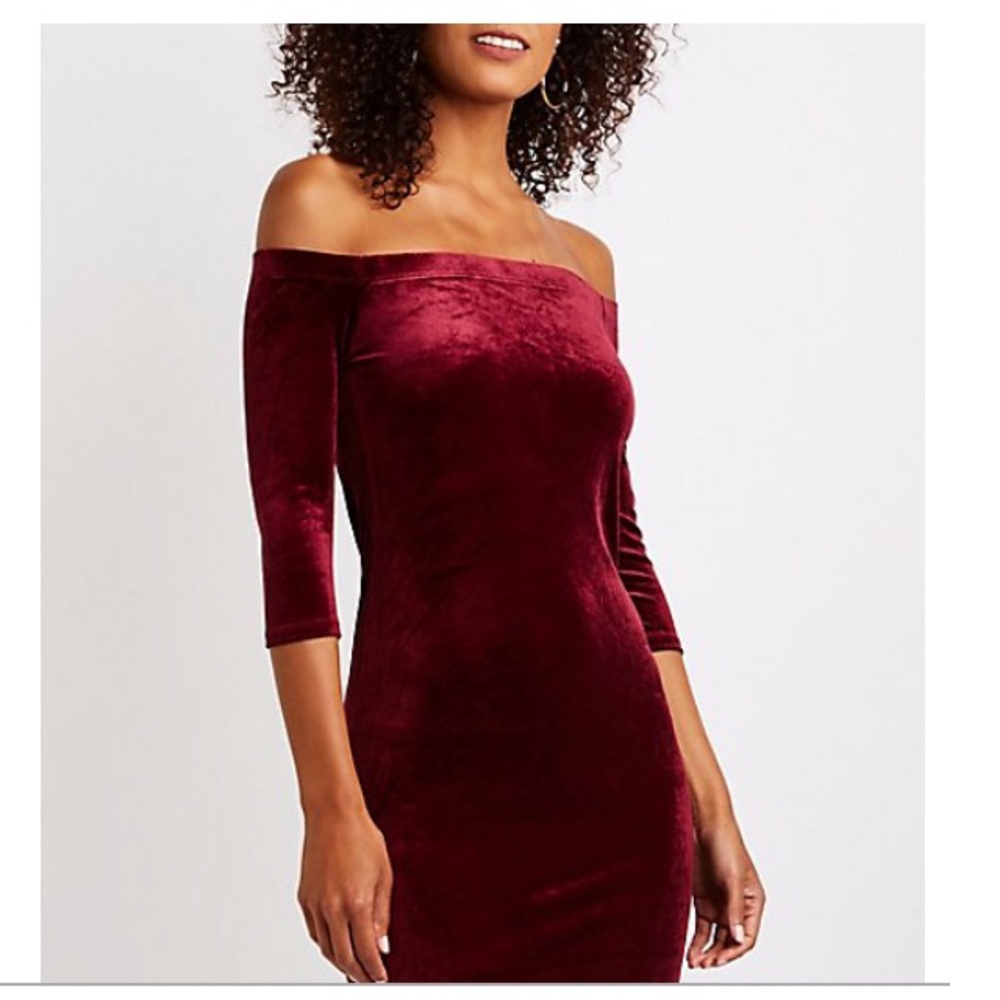 Off the shoulder wine red holiday dress